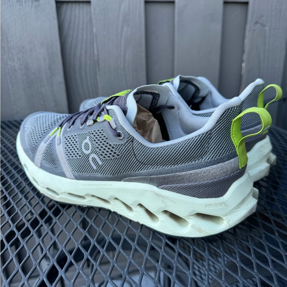 On Cloud Cloudsurfer Trail Running/Training Shoes… - image 4